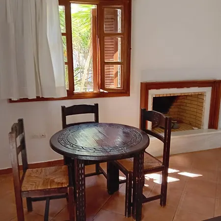 Apartament Karamolegkos Flower *